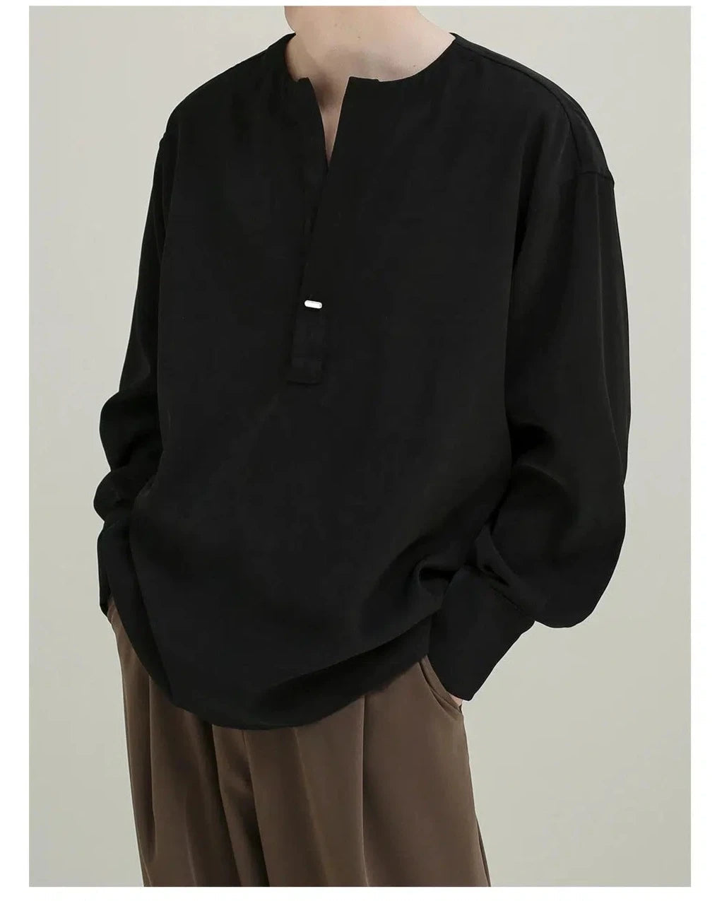 Y-neck Long-sleeved Shirt